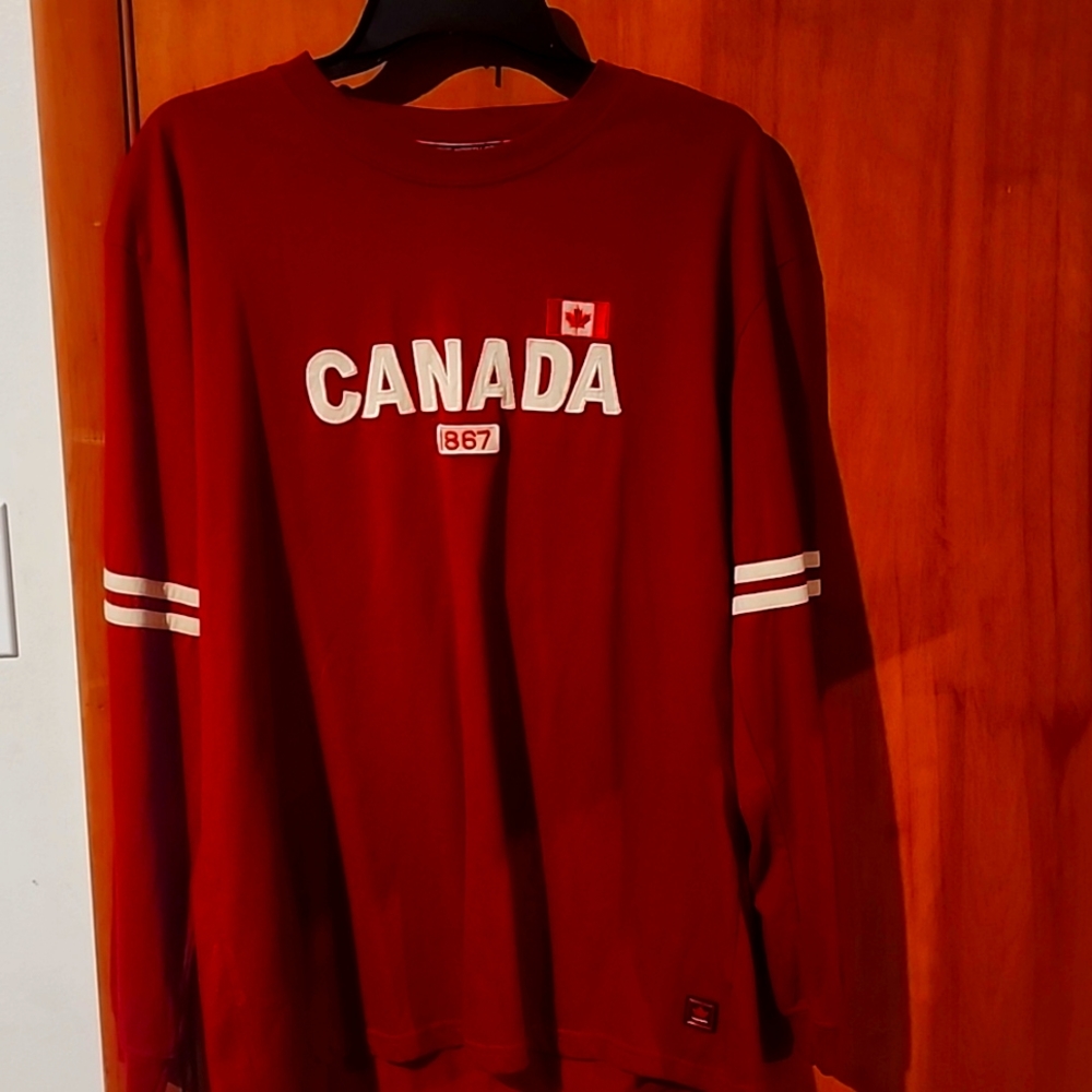 Red Kalson True North Canada shirt